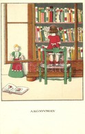 ** T1 A Könyvmoly. Egy Jó Kislány Viselt Dolgai II. Sorozat 4. Szám / Bookworm. Hungarian Art Postcard S: Kozma Lajos - Non Classificati