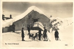 ** T2 Great St Bernard Pass, Au Grand St. Bernard; Skiing People With Dogs - Non Classificati