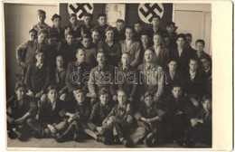 ** T2 Third Reich-era School Class, Swastika Flags In The Background, Photo - Non Classés