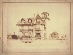 Photo  Villa Avec Famille,photo Albuminée Du 19ème Siècle Format 12/17 - Oud (voor 1900)