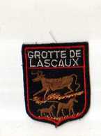 Ecusson Tissu Feutrine Brodee Grotte De LASCAUX  Format 6,5x5cm - Scudetti In Tela