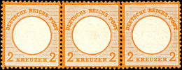 2 Kr. Kleiner Schild Orange, Waagerechter 3er-Streifen, Die Mittlere Marke Kleine Haftspuren, Die äußeren Postfrisch, Un - Sonstige & Ohne Zuordnung