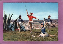 06 CARTE OFFICIELLE DU  MAJORETTE CLUB  DE NICE La Capitaine Des Majorettes Et Ses Lieutenants - Transport (air) - Airport