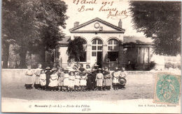 37 MONNAIE - L'école Des Filles - Monnaie