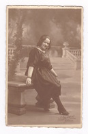 Jolie Photo-CPA Femme, Photo. J. Sereni, 32 Cours De L'Intendance, Bordeaux, Années 1910 - Personas Anónimos