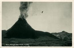 Italie Italia Campania Campanie Napoli Naples Vésuve Vésuvio  éruption Photo Glacée - Autres & Non Classés