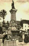 56...MORBIHAN....Sainte Anne D'auray....l'entrée De La Fontaine - Sainte Anne D'Auray