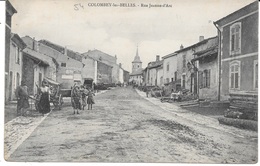 54 - COLOMBEY-les-BELLES - Rue Jeanne D'Arc - Animation - Circulé 1908 - - Colombey Les Belles