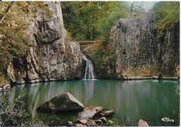 Thouars : La Cascade De Pommiers - Thouars