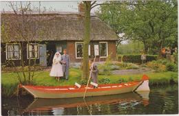 Pays-bas     Giethoorn    De Huwzlijksboot Ligt Gereed - Giethoorn