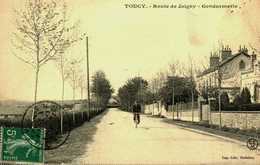 89.....YONNE..TOUCY..........route De Joigny.......la Gendarmerie - Toucy