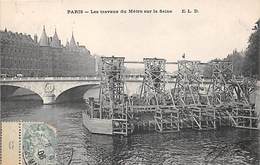 Paris  75     Métropolitain.  Les Travaux Sur La Seine    (voir Scan) - Métro Parisien, Gares