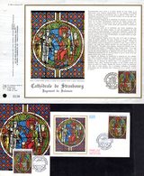 " VITRAIL CATHEDRALE DE STRASB " Sur LOT (Feuillet CEF + Enveloppe 1er Jour + Carte Maximum) De 1985 N°YT 2363 Parf état - Glasses & Stained-Glasses