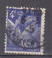 M0526 - FRANCE Yv N°656 - 1939-44 Iris