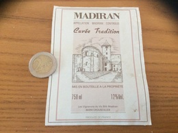 étiquette De Vin ** « MADIRAN - Cuvée Tradition - Les Vignerons Du Vic Bilh Madiran - CROUSEILLES (64) » - Madiran