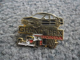 PIN'S AUTOMOBILE HONDA Grand Prix Auto F1 Formule 1 @ 32 X 24 Mm - Honda