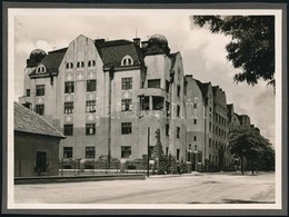 Cca 1920-1930 Budapest XIII., MÁV Tisztviselő Ház, Tervezte: Jeney Ernő, Albumlapra Ragasztott Fotó, 12×17 Cm - Altri & Non Classificati