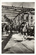 T2/T3 1940 Nagyvárad, Oradea; Bevonulás, Horthy Miklós A Hídon / Entry Of The Hungarian Troops (EK) - Non Classés