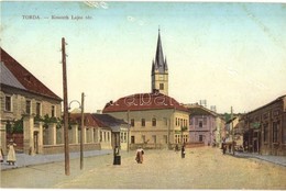 ** T2/T3 Torda, Turda; Kossuth Lajos Tér, Templom, üzlet. W.L. Bp. 7012. / Square, Church, Shops (kis Szakadás / Small T - Non Classés