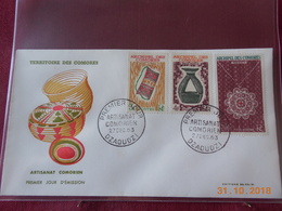 FDC De L Archipel Des Comores De 1963 ( Serie Artisanat) Dont  Poste Aerienne - Lettres & Documents