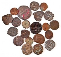 21db-os Tisztítatlan, Sérült Római Rézpénz Tétel T:3,3- 
21pcs Of Various Uncleaned, Damaged Roman Copper Coin C:F,VG - Non Classés