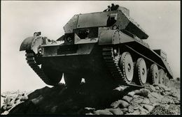 GROSSBRITANNIEN 1941 S/w.-Foto-Ak.: Britischer Panzer "Cruiser A 13" , Ungebr. (o.Uhv.) - Wein / Vine / Vin / Vino - WW2