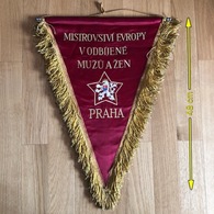 Flag (Pennant / Banderín) ZA000475 - Volleyball European Championships Prague (Praha) Czechoslovakia 1958 - Uniformes, Recordatorios & Misc