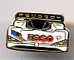 {12671} Pin's " Peugeot , Esso " TBE.  " En Baisse " - Peugeot