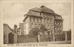 MOERS, Kath. U. Evgl. Schule An Der Feldstrasse (1920s) AK - Mörs