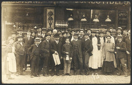 FRANCE: 1908 Real Photo PC: Group Of People In Front Of A Restaurant? (staff?), VF Quality! - Altri & Non Classificati