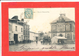 80 HORNOY Le BOURG Cpa Animée MARCHE ? Place De L ' Hotel De Ville - Hornoy Le Bourg