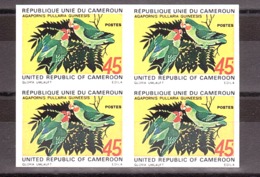 Perroquets Agapornis Pullaria Guineesis (Inséparables) - 1972 - N° 535 En Bloc De 4 Non Dentelé Du Cameroun - Neufs ** - Papagayos