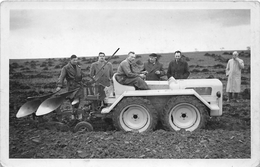 ¤¤  -    Carte-Photo D'un Groupe De Personnes Sur Un Tracteur  -  ¤¤ - Trattori