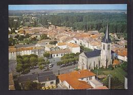 CPSM 79 - BRIOUX-sur-BOUTONNE - L'Eglise Et Le Centre Du Bourg - Vue Aérienne - TB PLAN CENTRE VILLAGE - Brioux Sur Boutonne