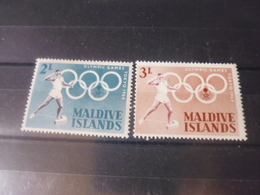 MALDIVES YVERT N°139.140* - Malediven (...-1965)