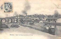 Vierzon     18      Quai Du Canal Et Pont.Péniche   .   (voir Scan) - Vierzon