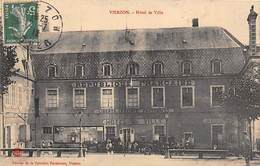 Vierzon      18     Hôtel De Ville           (voir Scan) - Vierzon