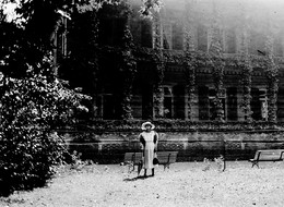 Photo Ancienne Amateur Circa 1900 Négatif Sur Verre Le Chalet De L'Empereur à Vichy - Other & Unclassified