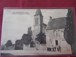 CPA - Auffargis - L'Eglise Et Le Bureau De Poste - Auffargis