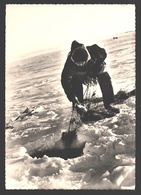 Esquimaux / Eskimo's / Inuit / Indian - Pêche Sous La Glace / Fishing - Photo Card - America