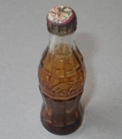 - RARE - Ancienne Mini Bouteille En Verre. COCA COLA - - Botellas