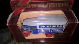 MATCHBOX MODELS Of YESTERYEAR: Y-27, 1922 FODEN STEAM LORRY,PICKFORDS REMOVALS STORAGE No3 - Matchbox