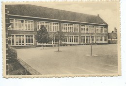 LENDELEDE: Aangenomen Gemengde School - Lendelede