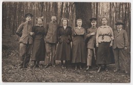 Carte Photo Militaria Soldats Avec Des Femmes Ne Semblant Pas Les Leurs !!! Schlachthaus Abattoir Neunkircher Zoo ? - Sonstige & Ohne Zuordnung