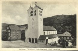 Luftkurort FREDEBURG, Schmallenberg, Hochsauerland, Kath. Pfarrkirche (1930s) AK - Schmallenberg