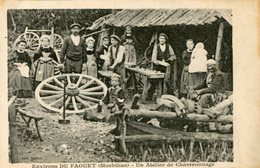 LE FAOUET  *** UN ATELIER DE CHARRONNAGE *** WHEELWRIGHTS *** WHEELER'S SHOP *** TRES RARE *** - Faouët