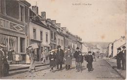 63 - SAINT ELOY - UNE RUE BIEN ANIMEE - Saint Eloy Les Mines