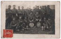 Carte Photo Militaria MACON Groupe De Soldats Du 134 ème RI Tambours - Macon