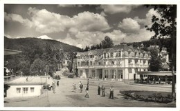 T2 Szovátafürdő, Fő Tér, Fürdőszálló, Hangya üzlet / Square, Hotel, Shop, Automobiles - Ohne Zuordnung