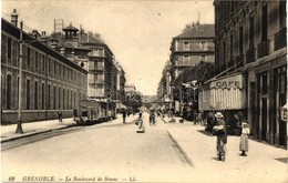 ** T1 Grenoble, Le Boulevard De Bonne, Cafe, Tram - Unclassified